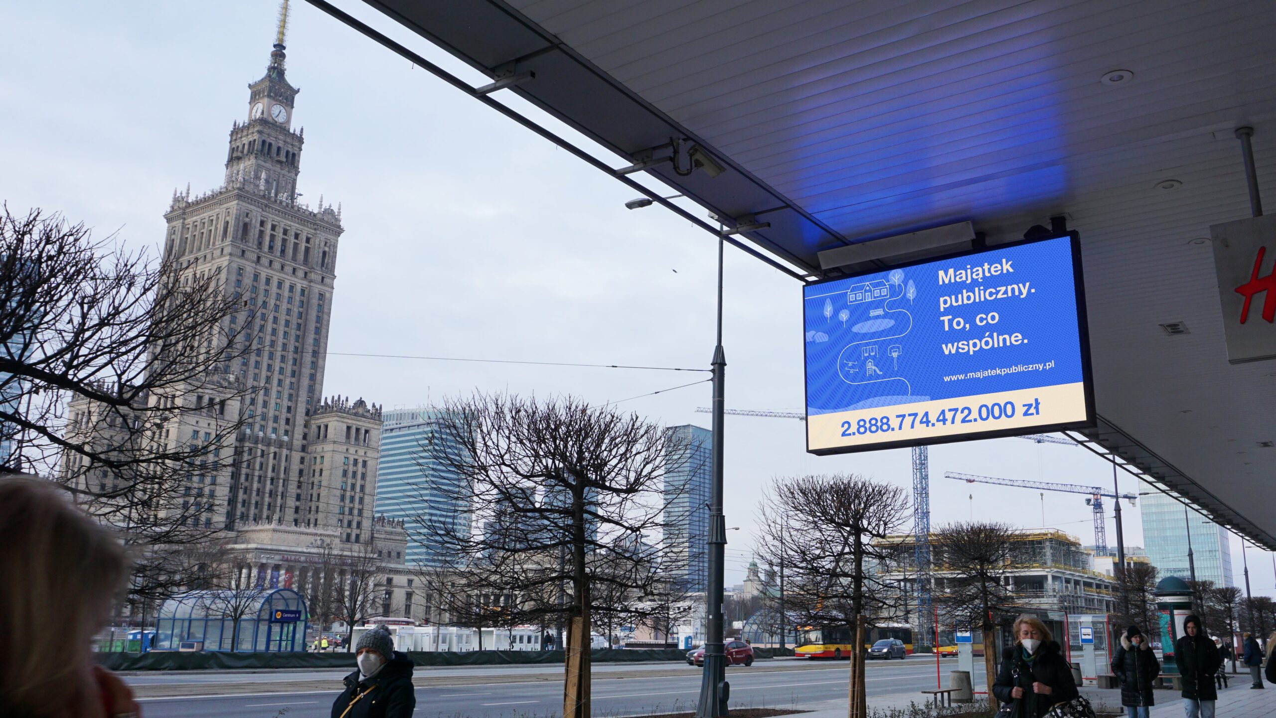 W Jet Line na ekranach: majątek publiczny