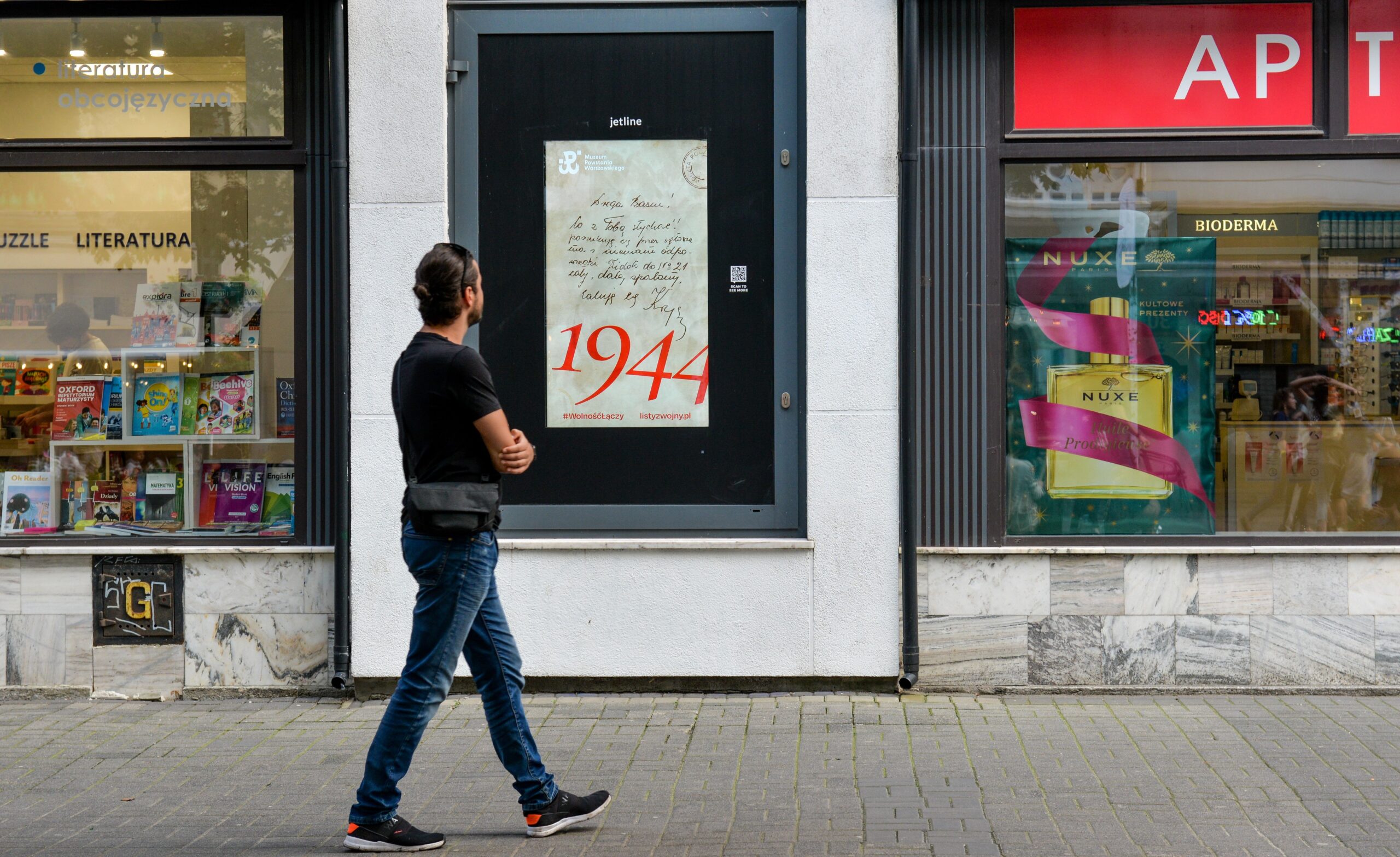W Jet Line na ekranach: listy z wojny